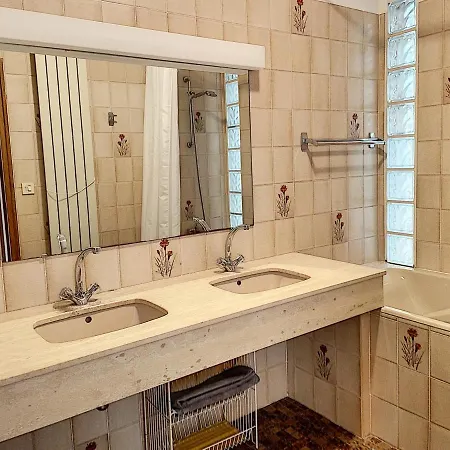 Bord De Avec Jardin Et Wifi Gratuit - Fr-1-361-76 בית נופש