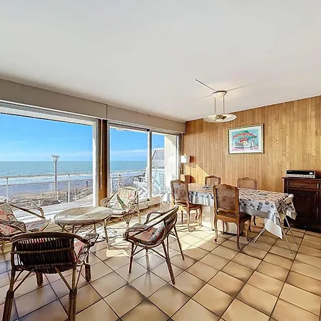 Bord De Avec Jardin Et Wifi Gratuit - Fr-1-361-76 Tatil Evi