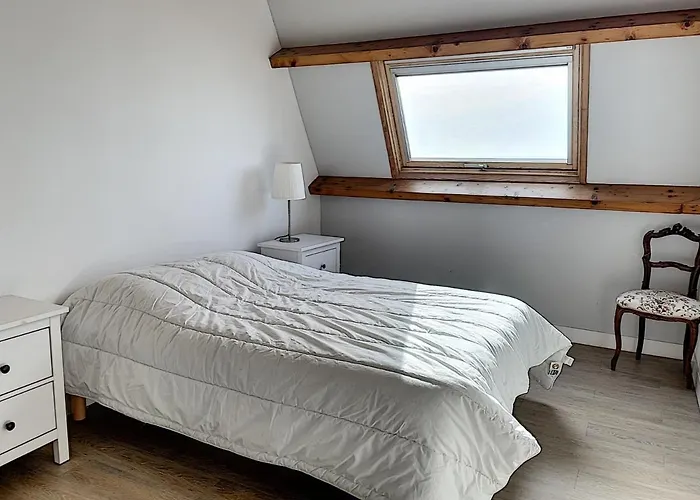 Bord De Avec Jardin Et Wifi Gratuit - Fr-1-361-76 Tatil Evi