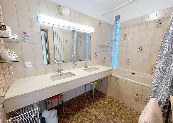 Tatil Evi Bord De Avec Jardin Et Wifi Gratuit - Fr-1-361-76 Saint-Pair-sur-Mer