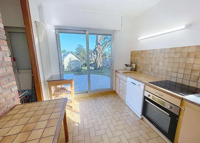 Bord De Avec Jardin Et Wifi Gratuit - Fr-1-361-76 Tatil Evi